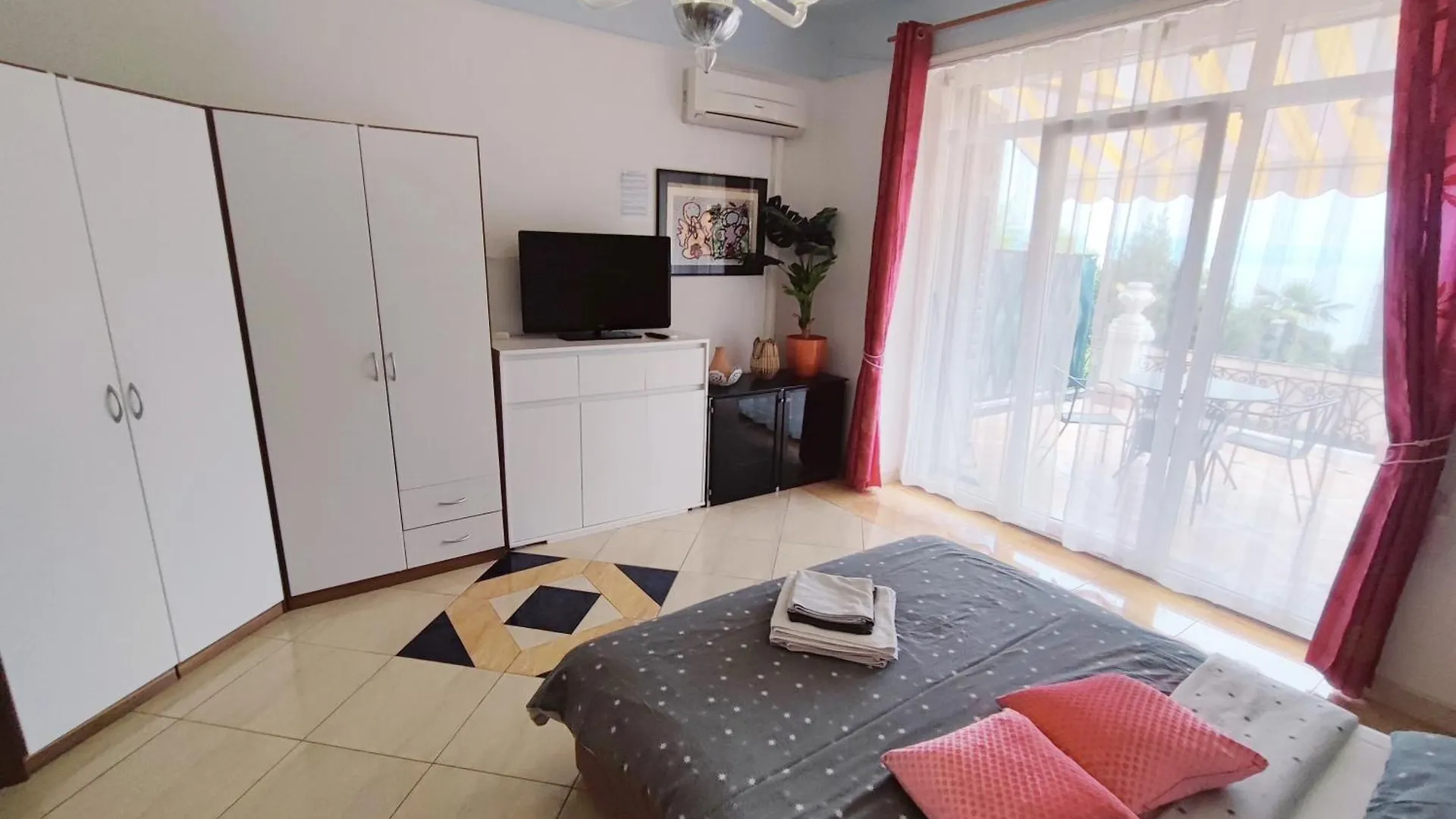 Sea View Apartments In Villa Esperia Abbazia Croazia